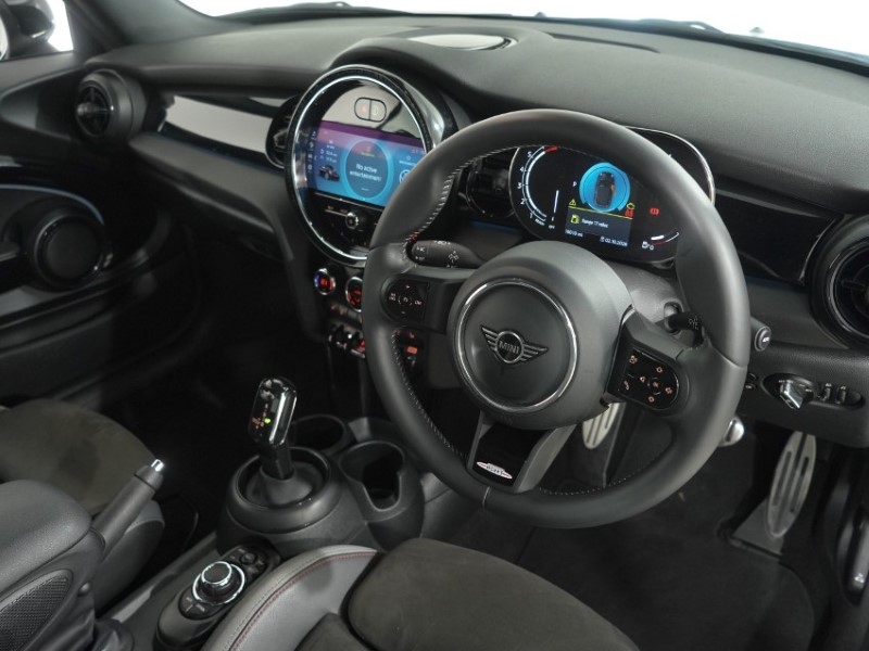 2024 (24) MINI CONVERTIBLE 1.5 Cooper Sport 2dr Auto 5890884