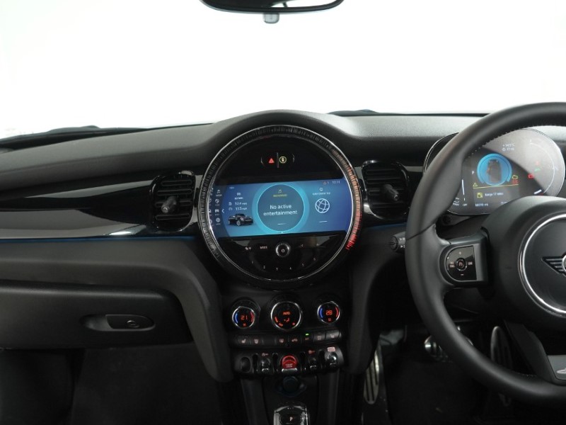 2024 (24) MINI CONVERTIBLE 1.5 Cooper Sport 2dr Auto 5890871