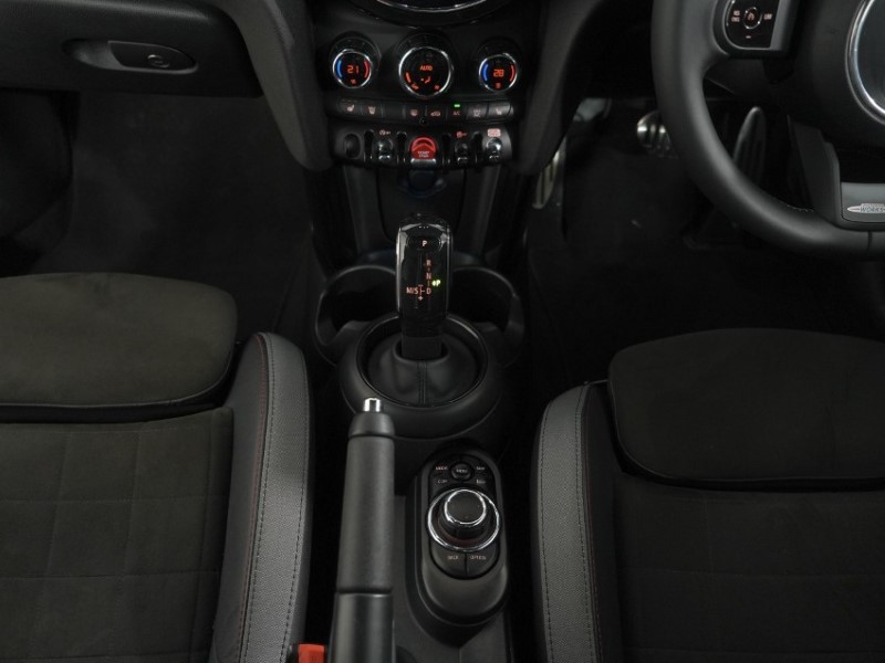 2024 (24) MINI CONVERTIBLE 1.5 Cooper Sport 2dr Auto 5890872