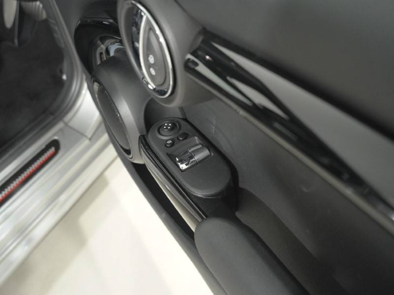 2024 (73) MINI HATCHBACK 2.0 John Cooper Works 3dr 5875603
