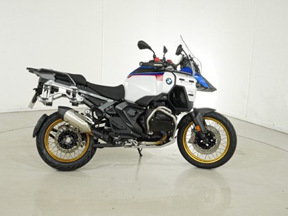 2025 (75) BMW Motorrad R1300 GSA TE (25MY)