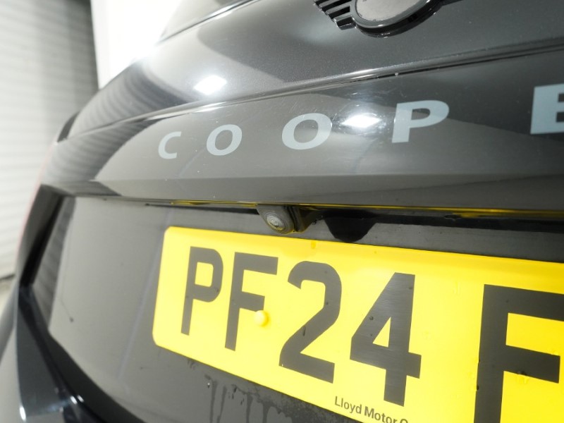 2024 (24) MINI COOPER 1.5 C Sport 3dr Auto 5976882