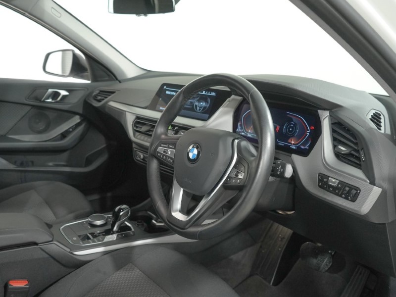 2024 (24) BMW 1 SERIES 116d SE 5dr Step Auto [Live Cockpit Professional] 5925009