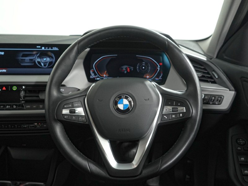 2024 (24) BMW 1 SERIES 116d SE 5dr Step Auto [Live Cockpit Professional] 5925016