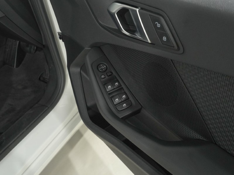 2024 (24) BMW 1 SERIES 116d SE 5dr Step Auto [Live Cockpit Professional] 5925008