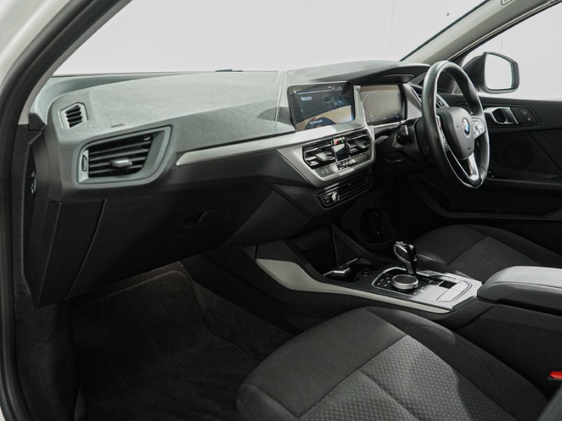 2024 (24) BMW 1 SERIES 116d SE 5dr Step Auto [Live Cockpit Professional] 5925021