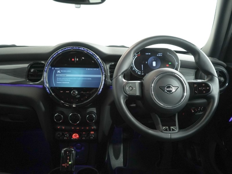 2024 (24) MINI HATCHBACK 1.5 Cooper Exclusive Premium 5dr Auto 5921141