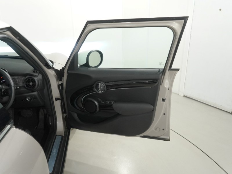 2024 (24) MINI HATCHBACK 1.5 Cooper Exclusive Premium 5dr Auto 5909176