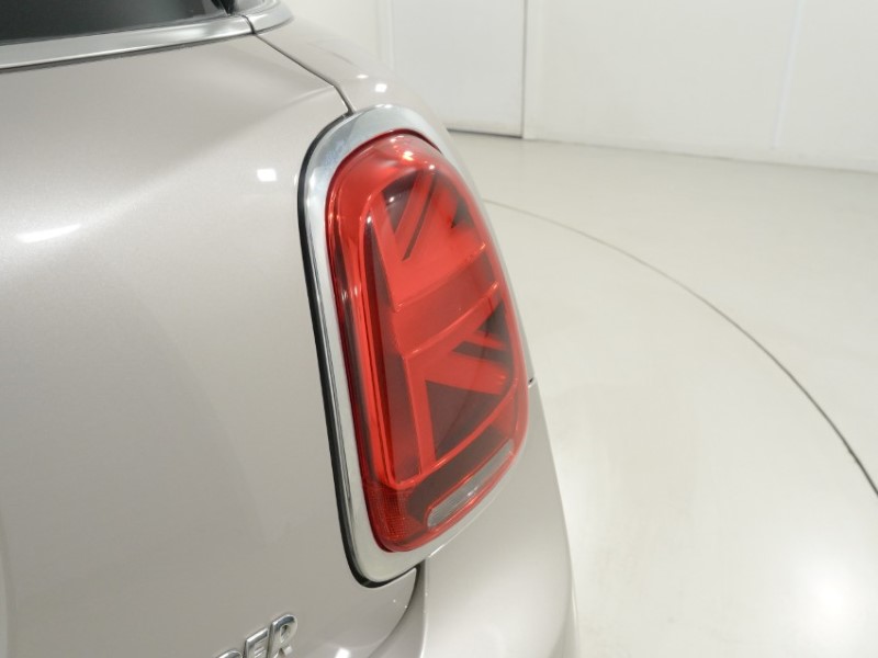 2024 (24) MINI HATCHBACK 1.5 Cooper Exclusive Premium 5dr Auto 5909161
