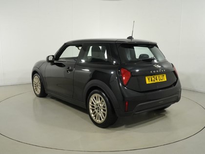 2024 (24) MINI COOPER 1.5 C Exclusive 3dr Auto