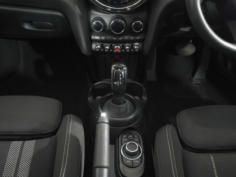 2024 (73) MINI HATCHBACK 2.0 Cooper S Classic Premium Plus 5dr Auto 5950263