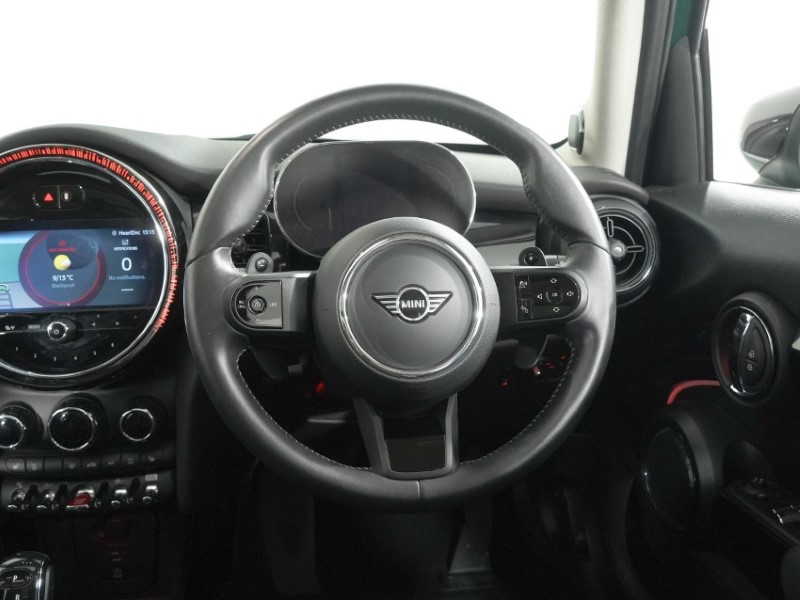 2024 (73) MINI HATCHBACK 2.0 Cooper S Classic Premium Plus 5dr Auto 5950264