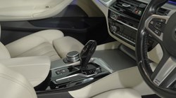2019 (19) BMW 5 SERIES 520i M Sport 5dr Auto 5931023