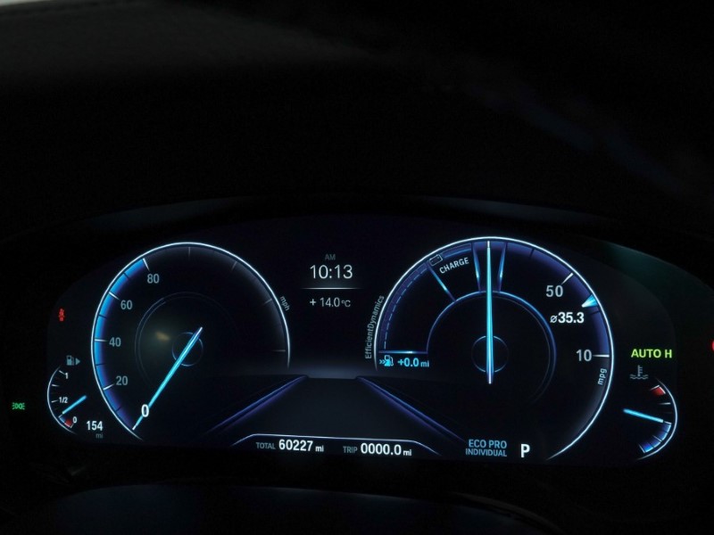 2019 (19) BMW 5 SERIES 520i M Sport 5dr Auto 5931072