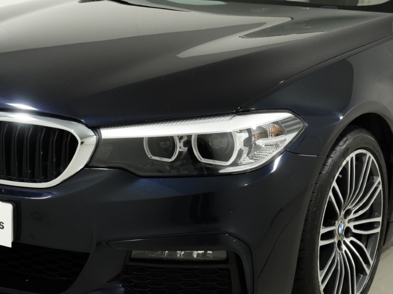 2019 (19) BMW 5 SERIES 520i M Sport 5dr Auto 5931089