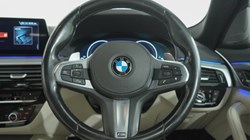 2019 (19) BMW 5 SERIES 520i M Sport 5dr Auto 5931045