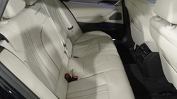 2019 (19) BMW 5 SERIES 520i M Sport 5dr Auto 5931048