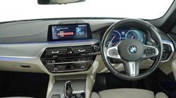 2019 (19) BMW 5 SERIES 520i M Sport 5dr Auto 5931043