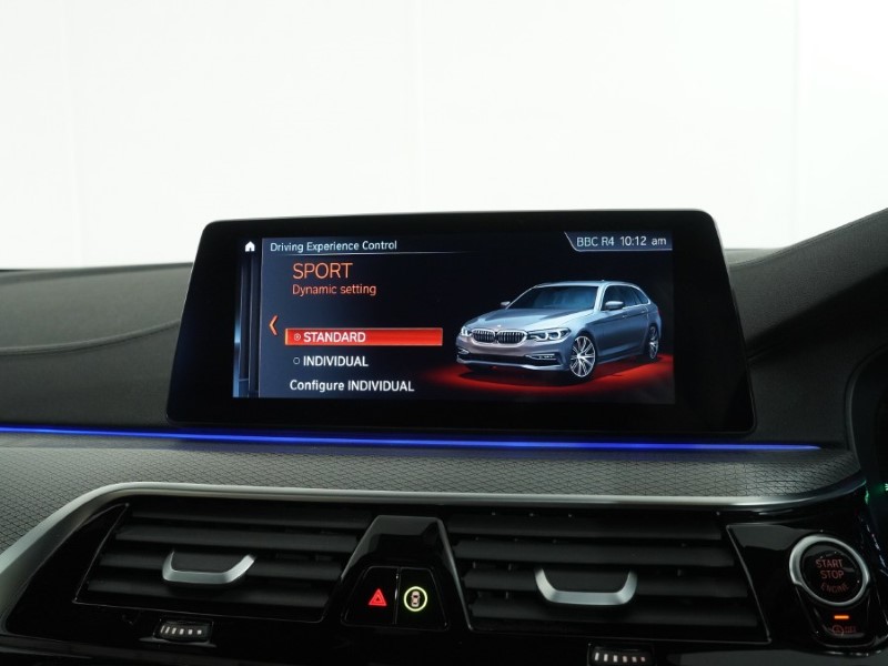 2019 (19) BMW 5 SERIES 520i M Sport 5dr Auto 5931064