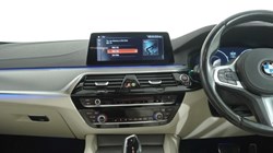 2019 (19) BMW 5 SERIES 520i M Sport 5dr Auto 5931044