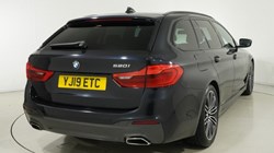 2019 (19) BMW 5 SERIES 520i M Sport 5dr Auto 5931093