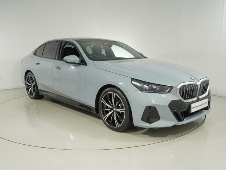 2026 (75) BMW 5 SERIES 520i M Sport 4dr Auto