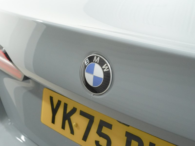 2026 (75) BMW 5 SERIES 520i M Sport 4dr Auto 5963273