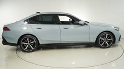 2026 (75) BMW 5 SERIES 520i M Sport 4dr Auto 5963271