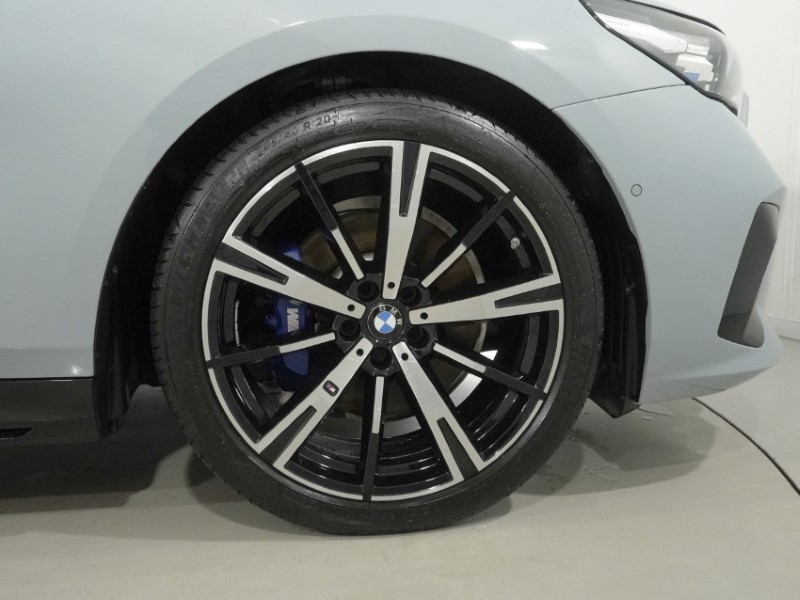2026 (75) BMW 5 SERIES 520i M Sport 4dr Auto 5963296