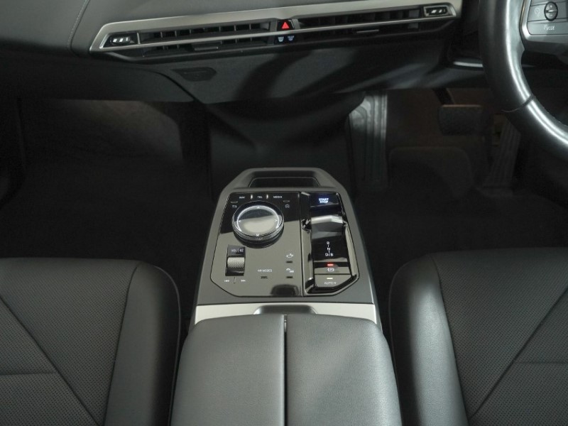2024 (24) BMW iX 240kW xDrive40 M Sport 76.6kWh 5dr Auto 5955903