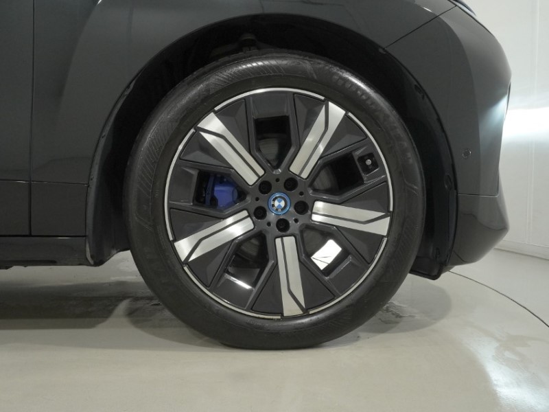 2024 (24) BMW iX 240kW xDrive40 M Sport 76.6kWh 5dr Auto 5955910