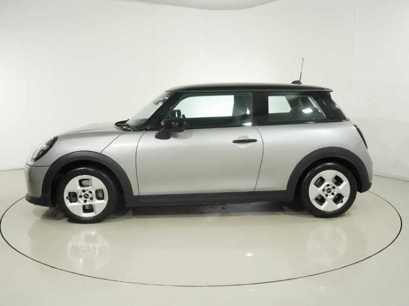 2024 (24) MINI COOPER 1.5 C Classic 3dr Auto 5975753