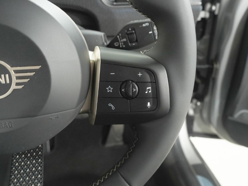 2024 (24) MINI COOPER 1.5 C Classic 3dr Auto 5975785