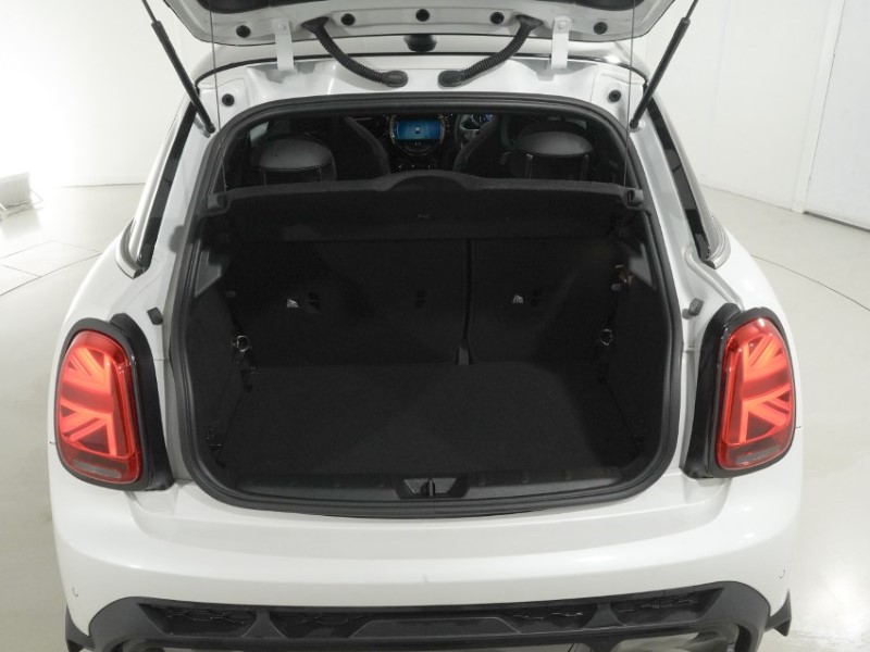 2024 (24) MINI HATCHBACK 1.5 Cooper Sport 5dr 5969556