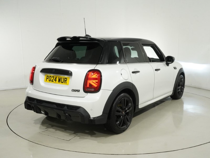 2024 (24) MINI HATCHBACK 1.5 Cooper Sport 5dr 5969550