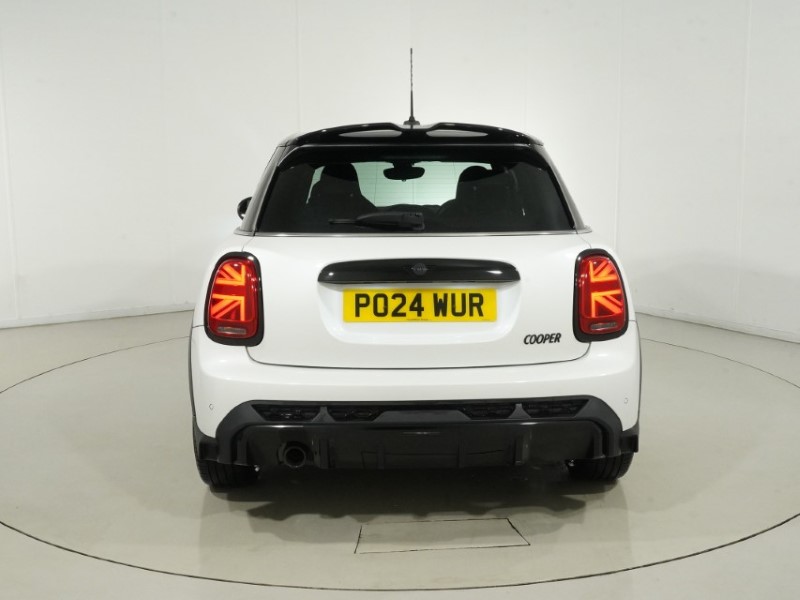 2024 (24) MINI HATCHBACK 1.5 Cooper Sport 5dr 5969549