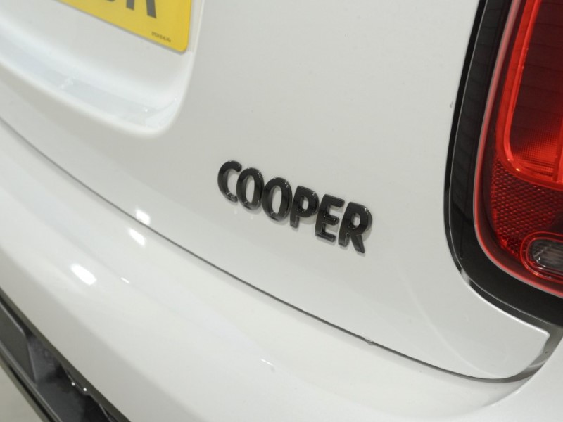 2024 (24) MINI HATCHBACK 1.5 Cooper Sport 5dr 5969554