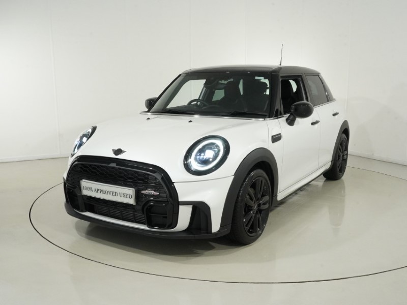 2024 (24) MINI HATCHBACK 1.5 Cooper Sport 5dr 5969546