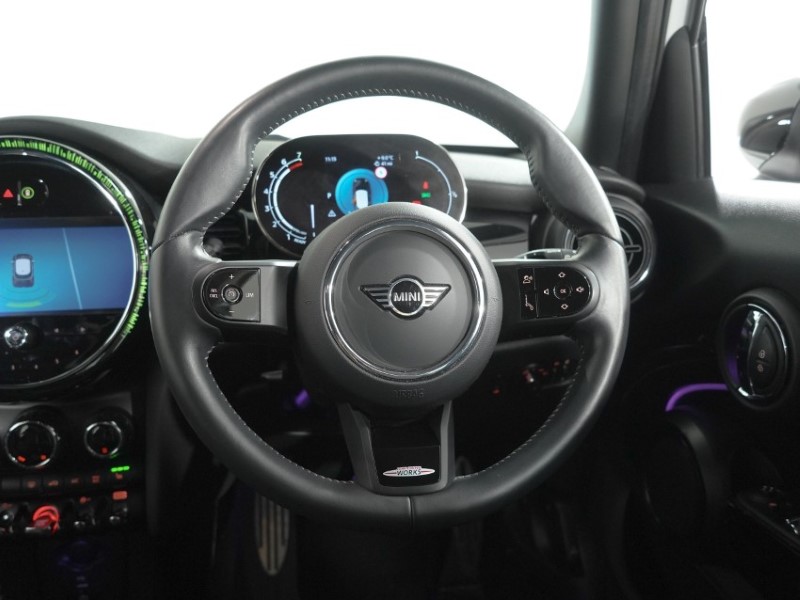 2024 (24) MINI HATCHBACK 1.5 Cooper Sport 5dr 5969566