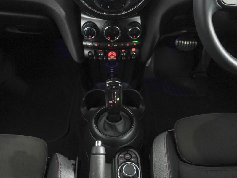 2024 (24) MINI HATCHBACK 1.5 Cooper Sport 5dr 5969565