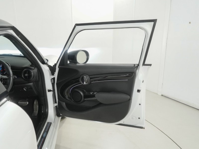 2024 (24) MINI HATCHBACK 1.5 Cooper Sport 5dr 5969575