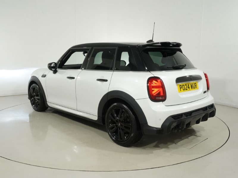 2024 (24) MINI HATCHBACK 1.5 Cooper Sport 5dr – Video 1 of 1