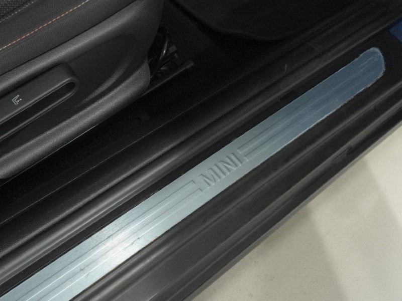 2023 (72) MINI HATCHBACK 1.5 Cooper Classic 3dr Auto 5954040