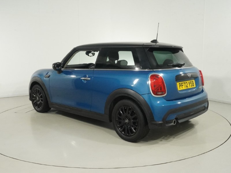 2023 (72) MINI HATCHBACK 1.5 Cooper Classic 3dr Auto – Video 1 of 1