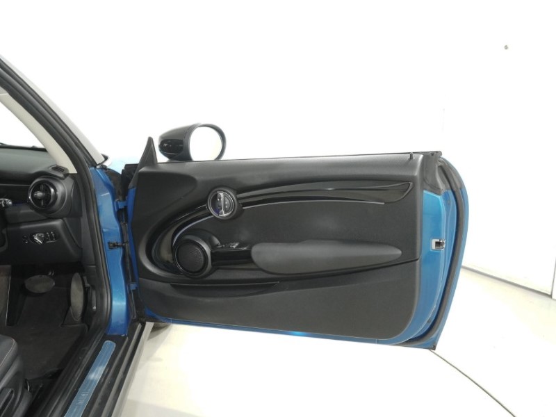 2023 (72) MINI HATCHBACK 1.5 Cooper Classic 3dr Auto 5954038