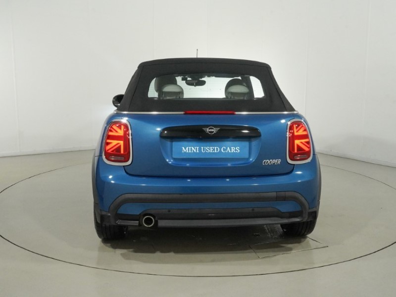 2022 (72) MINI CONVERTIBLE 1.5 Cooper Exclusive 2dr Auto 5958384