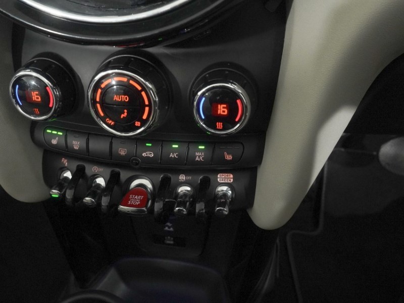 2022 (72) MINI CONVERTIBLE 1.5 Cooper Exclusive 2dr Auto 5958367