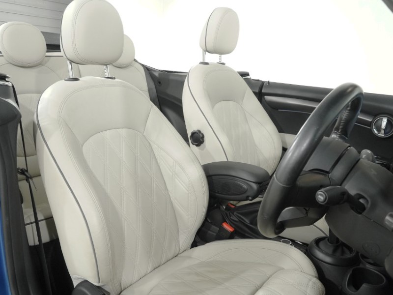 2022 (72) MINI CONVERTIBLE 1.5 Cooper Exclusive 2dr Auto 5958358