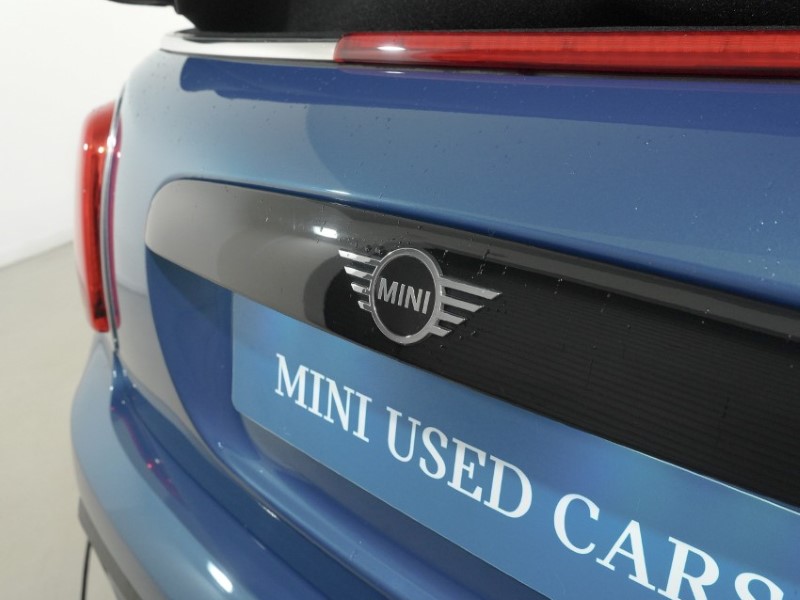 2022 (72) MINI CONVERTIBLE 1.5 Cooper Exclusive 2dr Auto 5958329