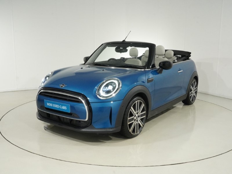 2022 (72) MINI CONVERTIBLE 1.5 Cooper Exclusive 2dr Auto 5958322